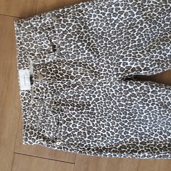 Current Elliott The Super Highwaist Stiletto Snow Leopard Slit Step Hem. - Picture 14 of 16